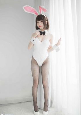 欧美双飞极品艳妇_HD高清完整电影