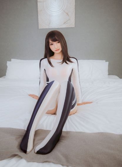 欧美av色图_DVD免费高清观看