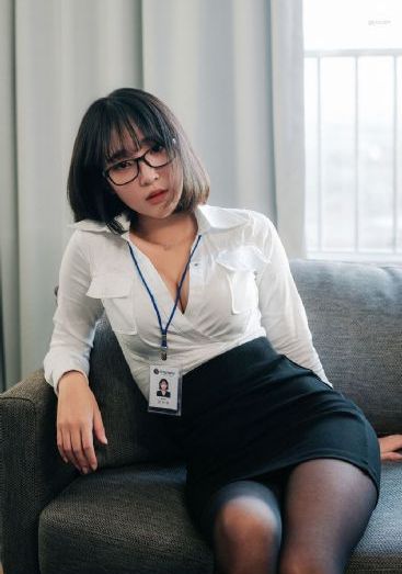 欧美美女抽烟写真图片_1080在线观看电视